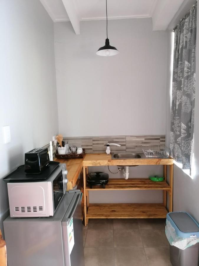 Aanhuizen Guest House สเวลเลนดาม ภายนอก รูปภาพ